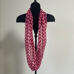 Elegant Pink Chevron Scarf